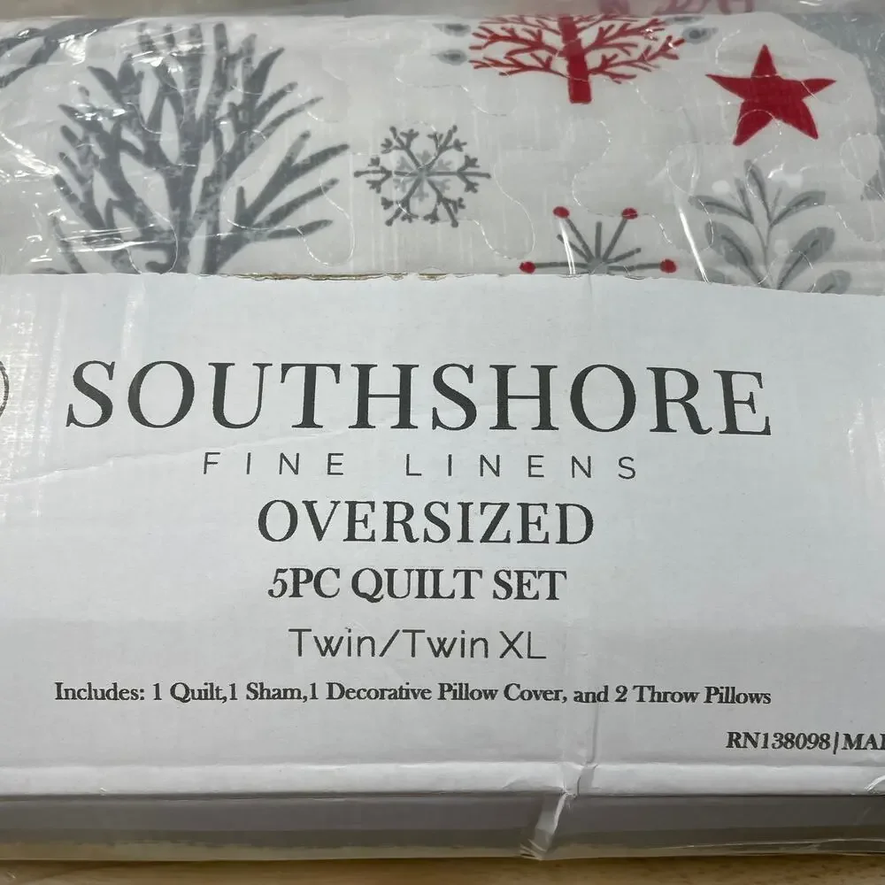 Southshore Fine Linens Oversized 5 Piece Quilt Set Twin/Twin XL Holly Jolly NIB